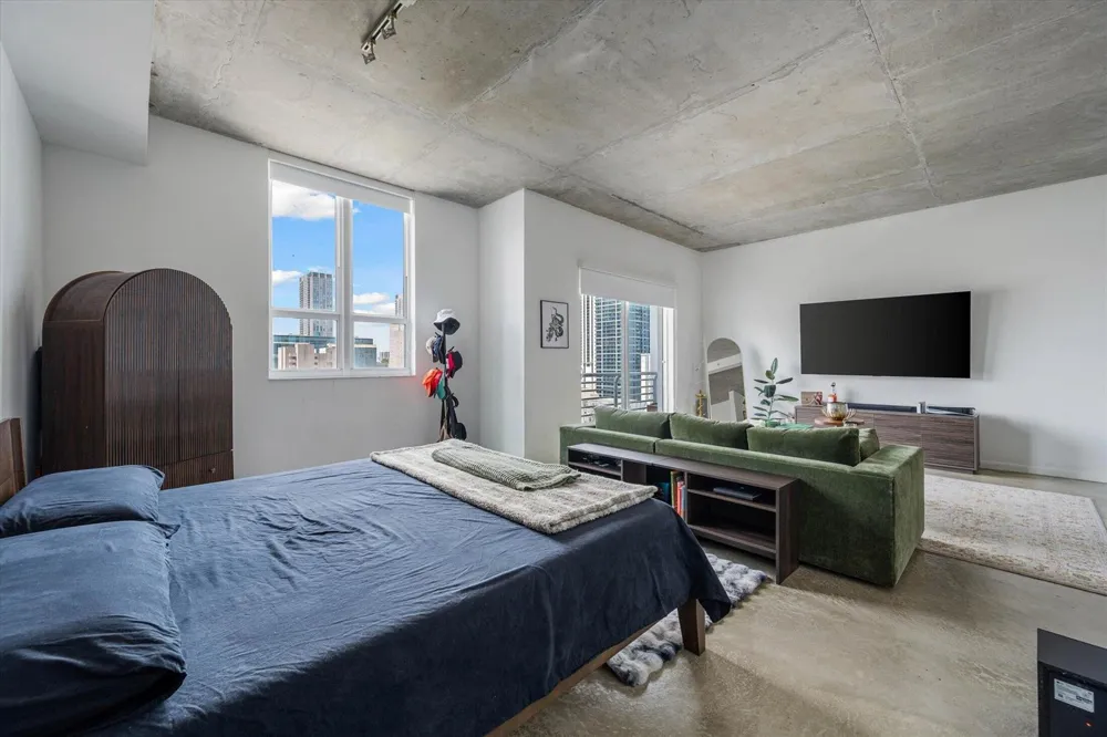 234 NE 3rd Street #1403 Miami, FL 33132