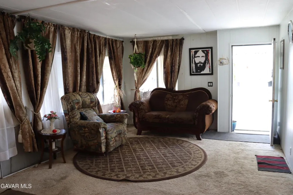 1301 E Avenue I #Spc 90 Lancaster, CA 93535