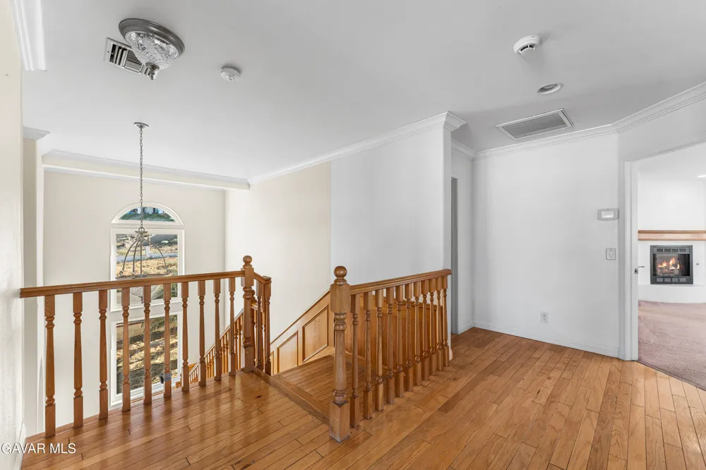 345 Lakeview Drive Palmdale, CA 93551
