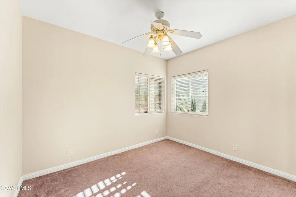 345 Lakeview Drive Palmdale, CA 93551