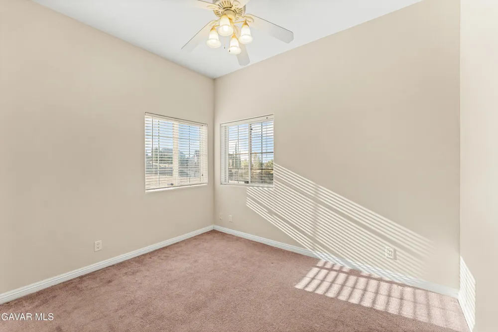 345 Lakeview Drive Palmdale, CA 93551