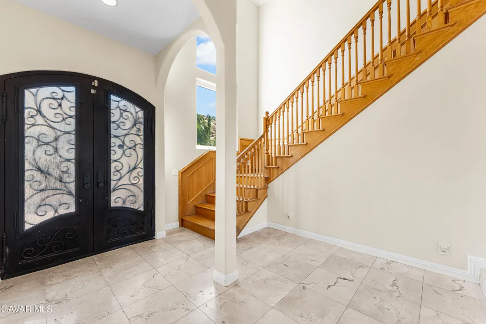 345 Lakeview Drive Palmdale, CA 93551