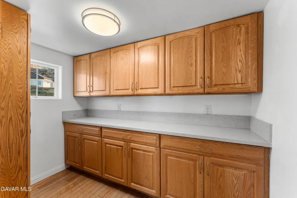 345 Lakeview Drive Palmdale, CA 93551