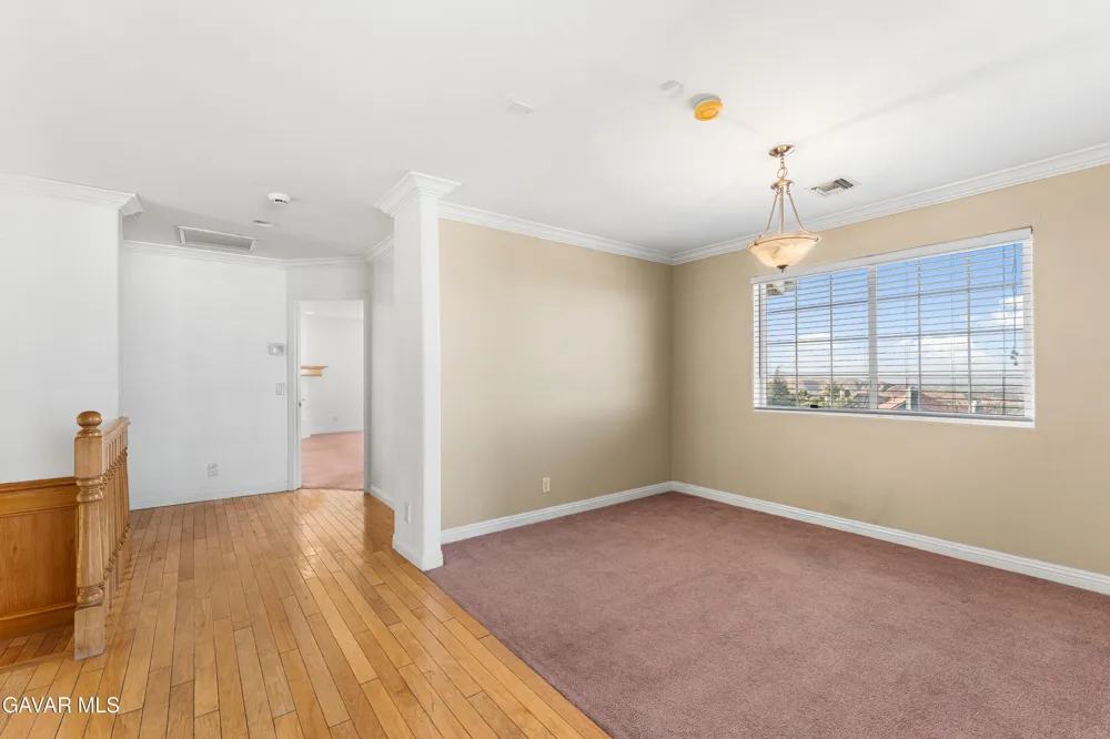 345 Lakeview Drive Palmdale, CA 93551