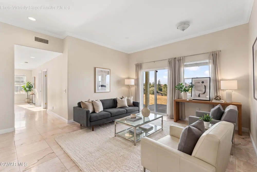 345 Lakeview Drive Palmdale, CA 93551