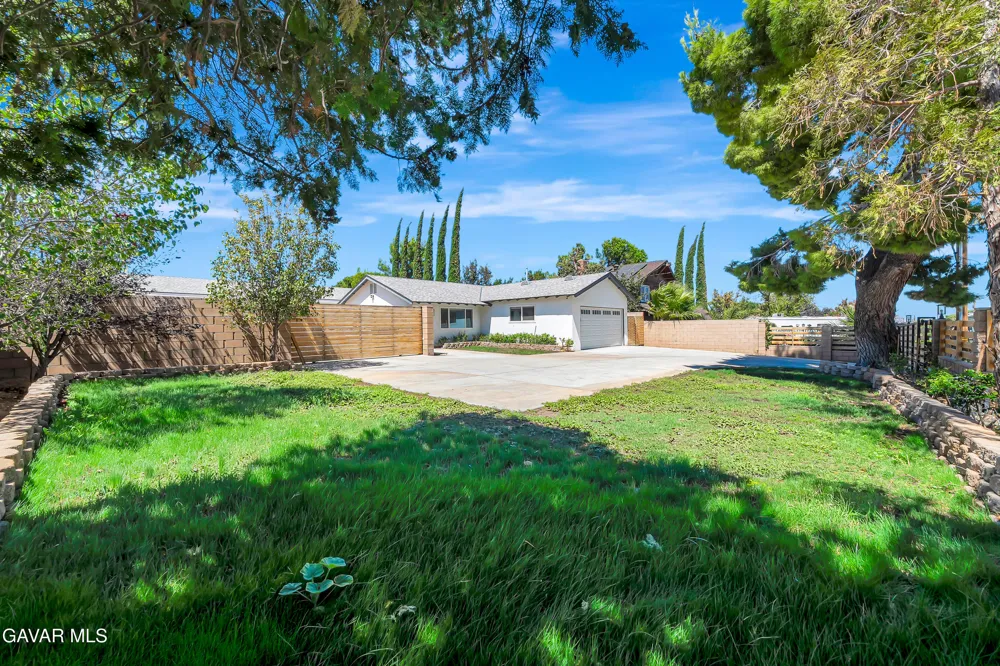 41623 55th St West Lancaster, CA 93536