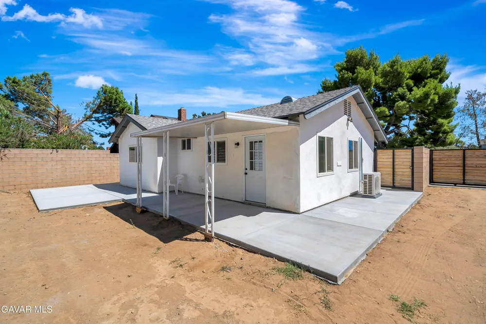 41623 55th St West Lancaster, CA 93536