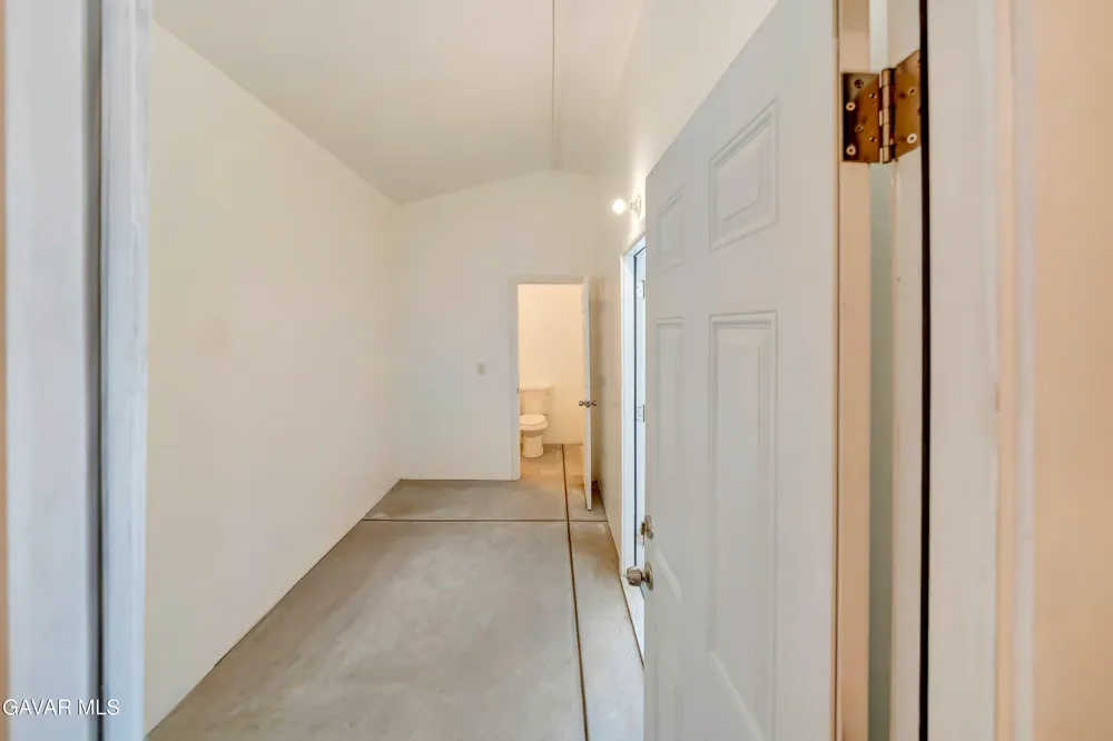 41623 55th St West Lancaster, CA 93536