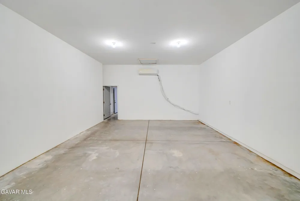 41623 55th St West Lancaster, CA 93536