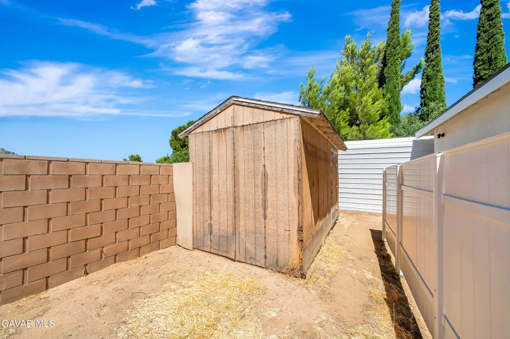 41623 55th St West Lancaster, CA 93536