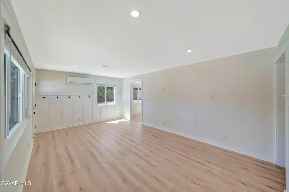 41623 55th St West Lancaster, CA 93536