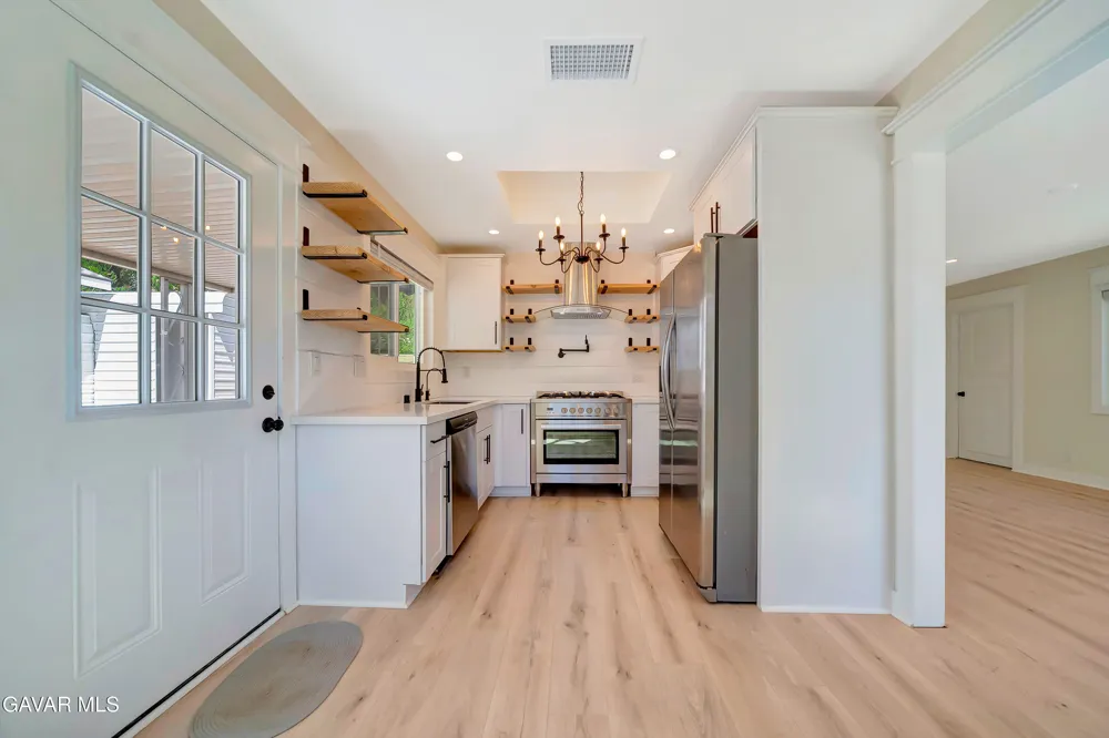 41623 55th St West Lancaster, CA 93536