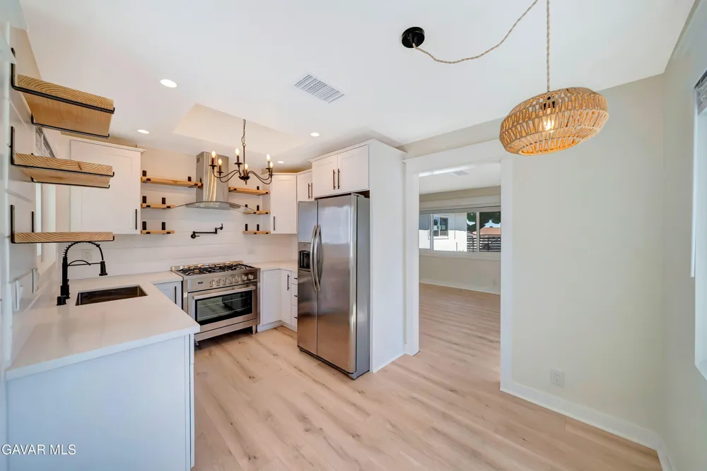 41623 55th St West Lancaster, CA 93536