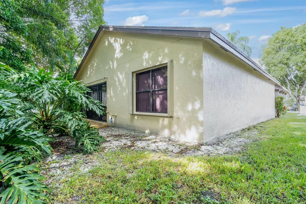 2420 Fiddleleaf Avenue Coconut Creek, FL 33063