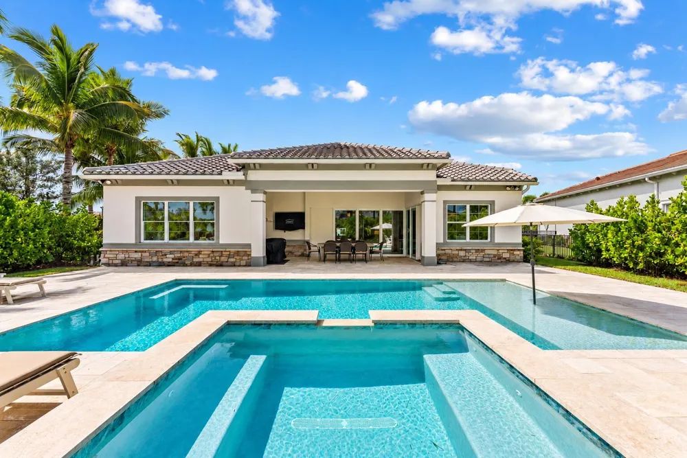 12705 Nevins Lane Palm Beach Gardens, FL 33412