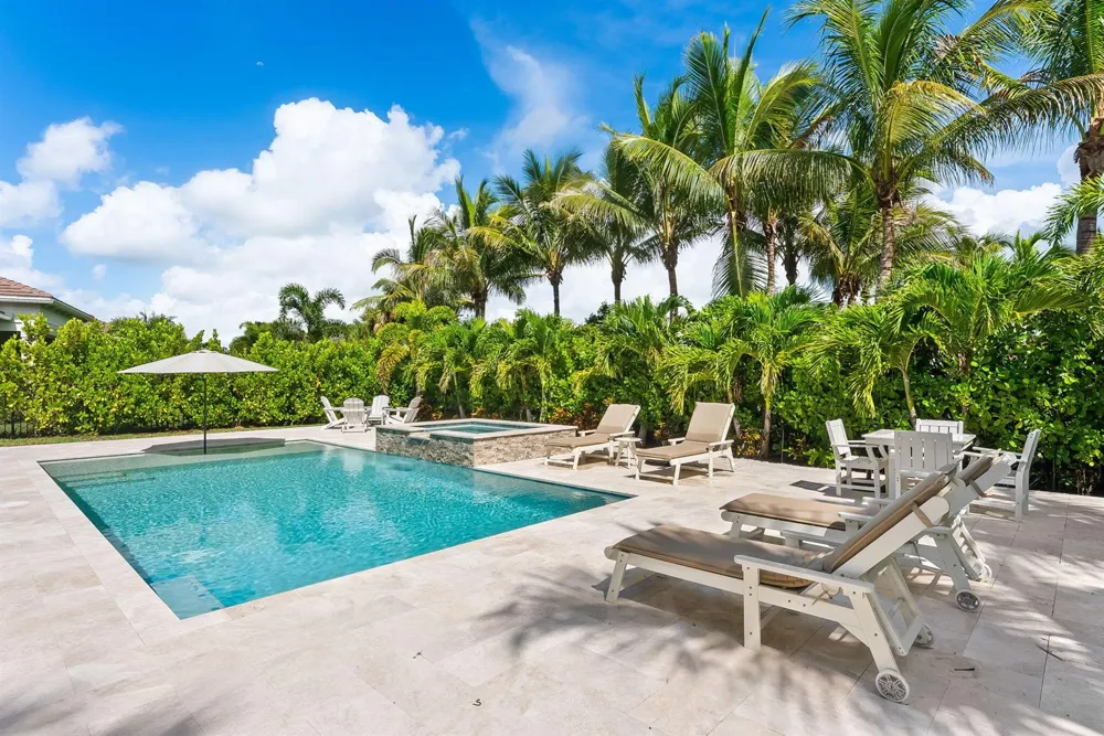 12705 Nevins Lane Palm Beach Gardens, FL 33412