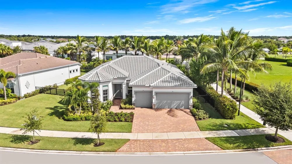 12705 Nevins Lane Palm Beach Gardens, FL 33412