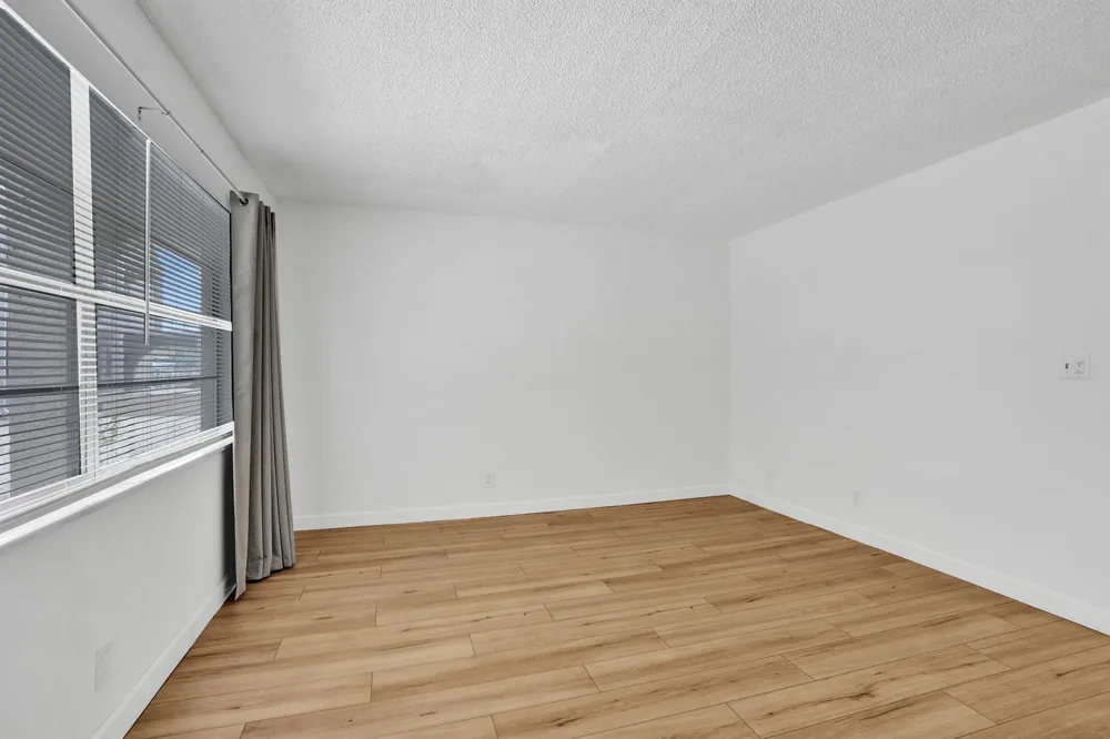 1100 SE 4th Avenue #5 Deerfield Beach, FL 33441