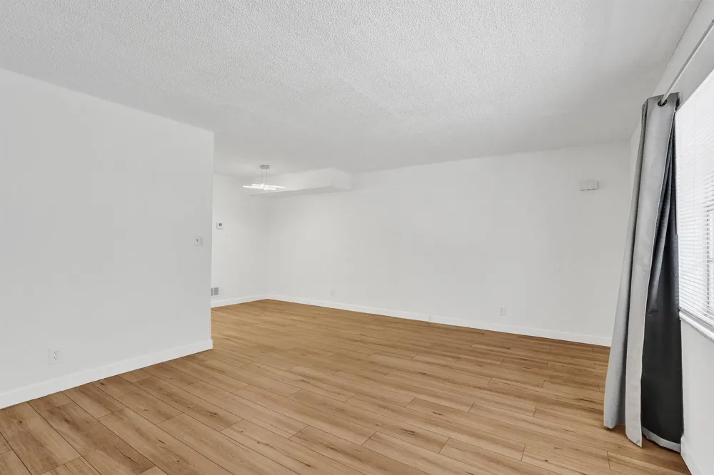 1100 SE 4th Avenue #5 Deerfield Beach, FL 33441