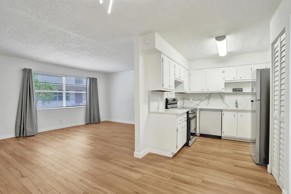 1100 SE 4th Avenue #5 Deerfield Beach, FL 33441