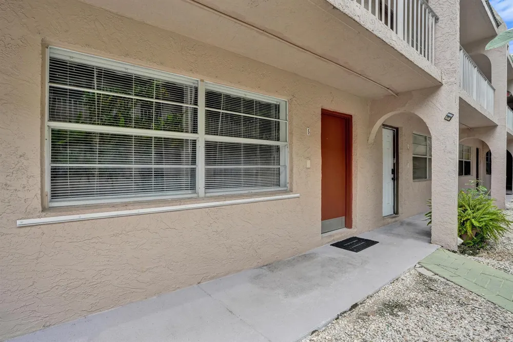 1100 SE 4th Avenue #5 Deerfield Beach, FL 33441