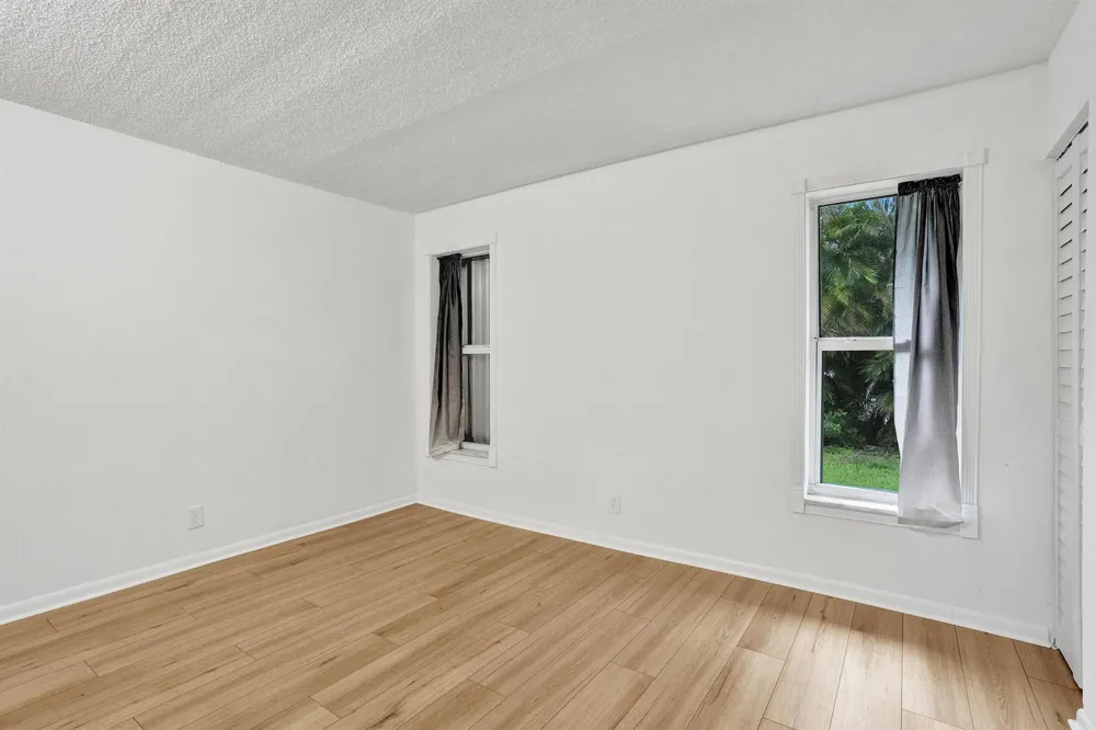 1100 SE 4th Avenue #5 Deerfield Beach, FL 33441