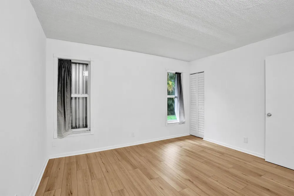 1100 SE 4th Avenue #5 Deerfield Beach, FL 33441