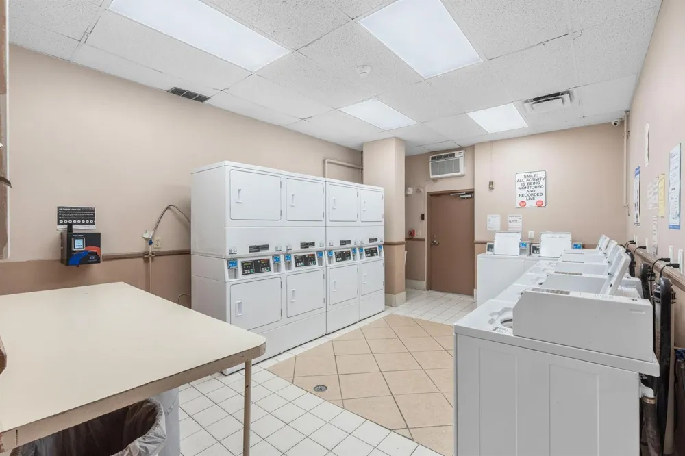 1825 S Ocean Drive #703 Hallandale Beach, FL 33009