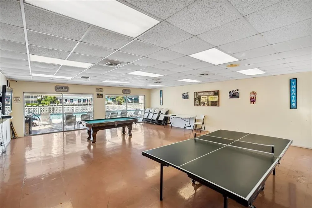 1825 S Ocean Drive #703 Hallandale Beach, FL 33009