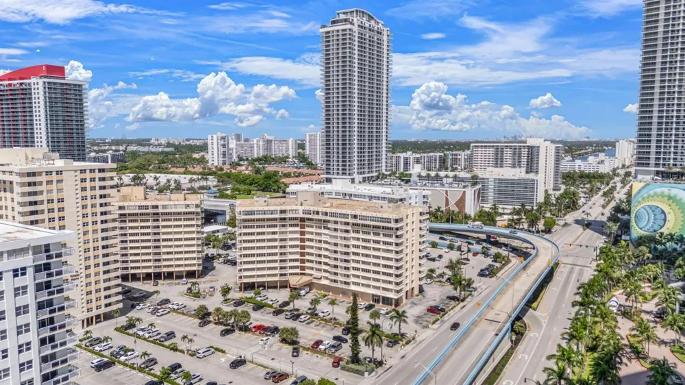1825 S Ocean Drive #703 Hallandale Beach, FL 33009