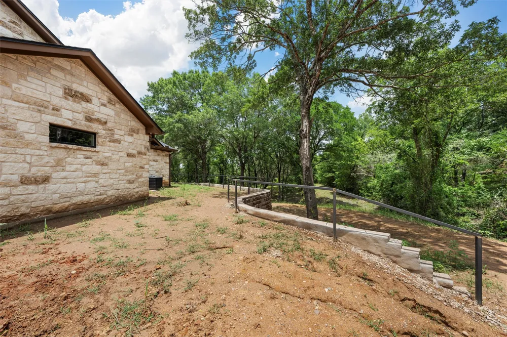 1698 Rogers Hill Road Waco, TX 76705