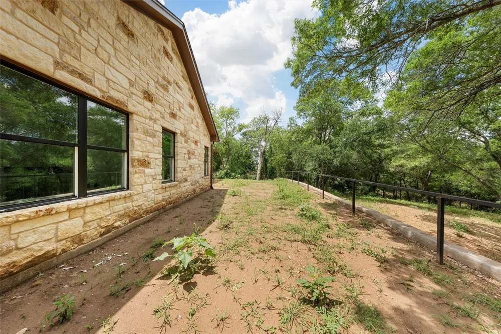 1698 Rogers Hill Road Waco, TX 76705