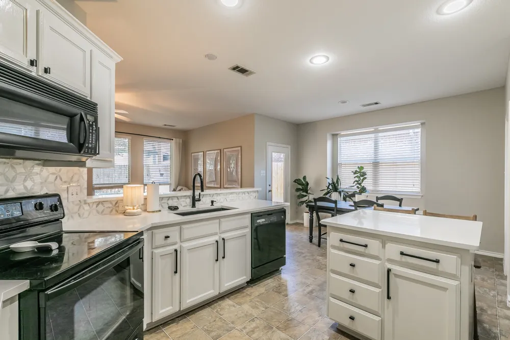 5009 Bedfordshire Drive Fort Worth, TX 76135
