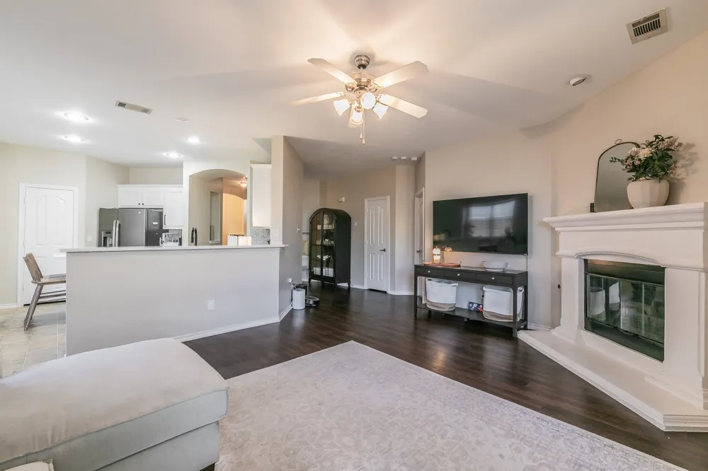 5009 Bedfordshire Drive Fort Worth, TX 76135