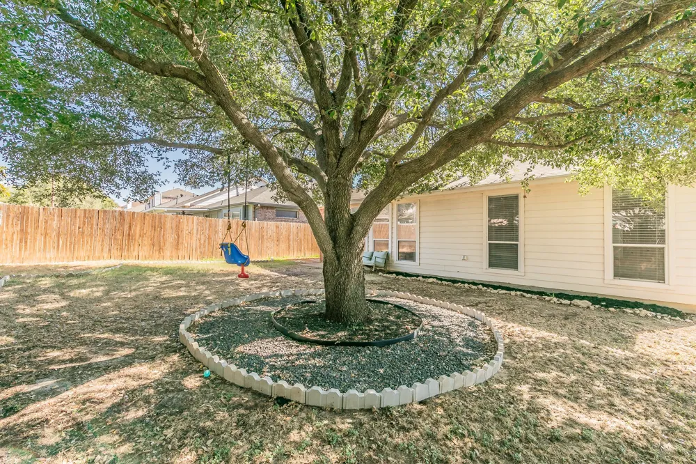 5009 Bedfordshire Drive Fort Worth, TX 76135