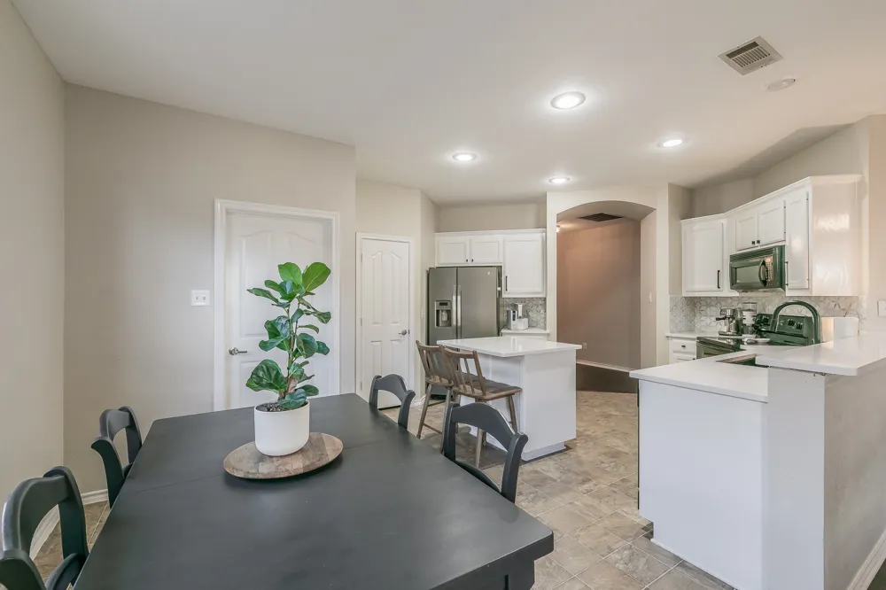 5009 Bedfordshire Drive Fort Worth, TX 76135
