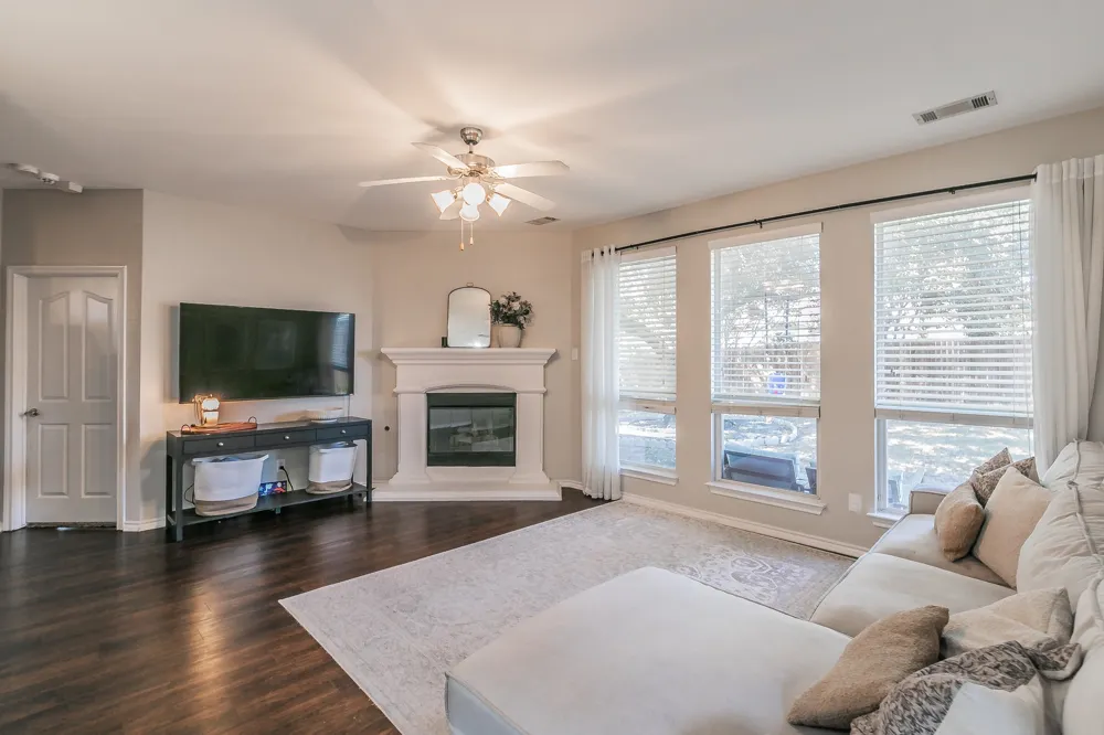 5009 Bedfordshire Drive Fort Worth, TX 76135