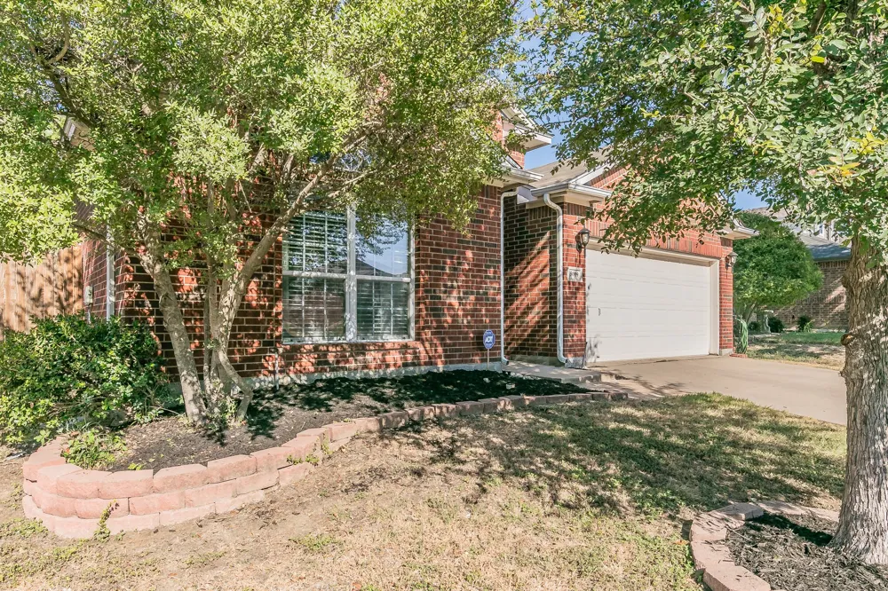5009 Bedfordshire Drive Fort Worth, TX 76135
