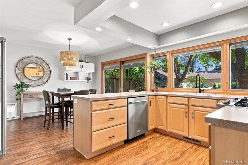 2893 S Oakland Circle E Aurora, CO 80014