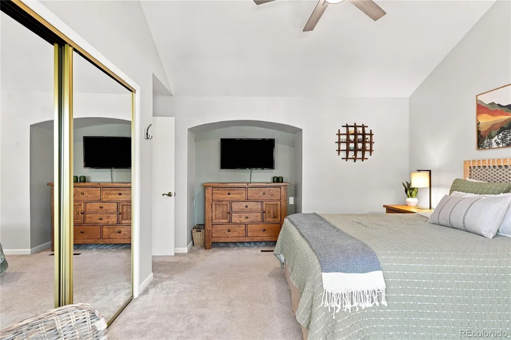 2893 S Oakland Circle E Aurora, CO 80014