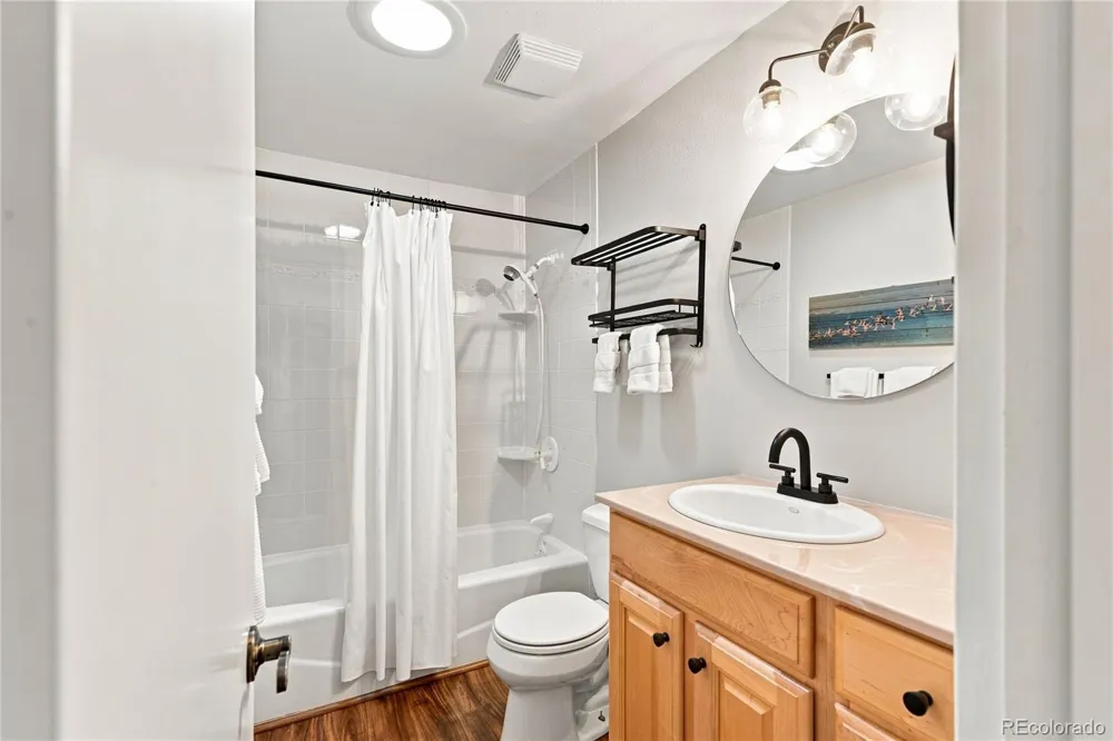 2893 S Oakland Circle E Aurora, CO 80014