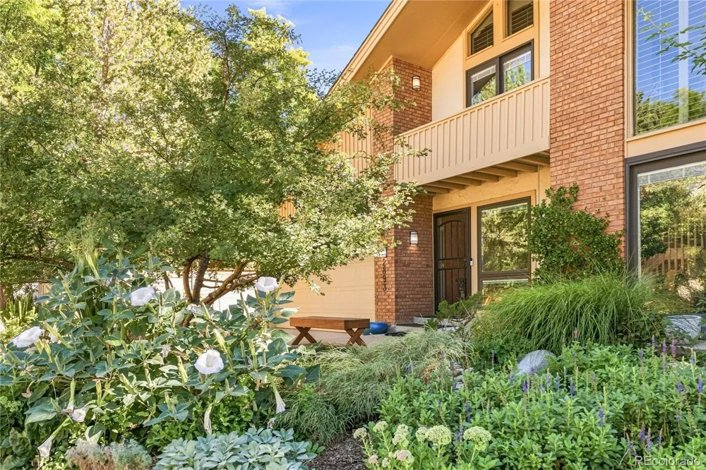 2893 S Oakland Circle E Aurora, CO 80014