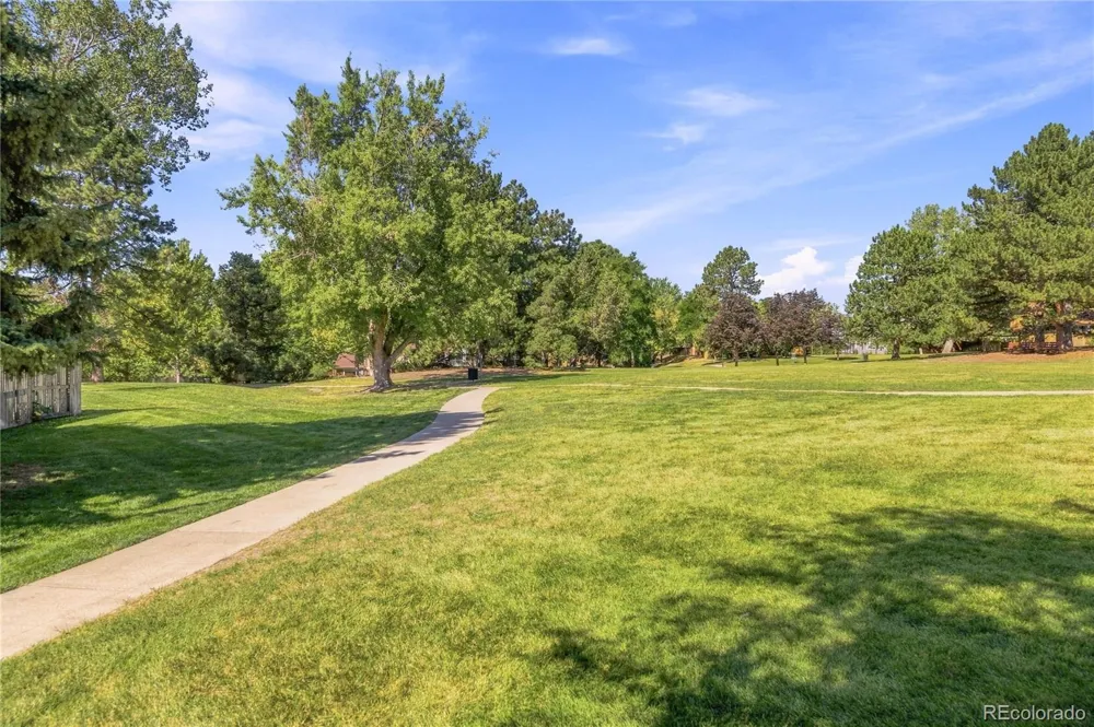 2893 S Oakland Circle E Aurora, CO 80014