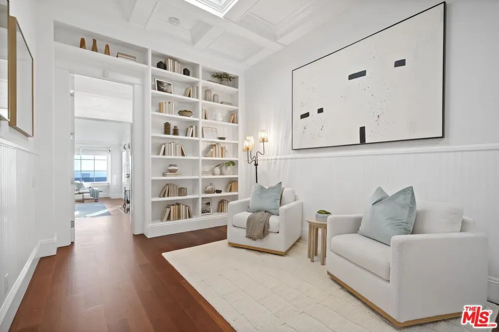 7335 Birdview Avenue Malibu, CA 90265
