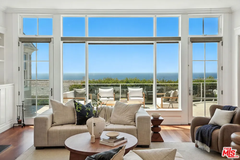 7335 Birdview Avenue Malibu, CA 90265