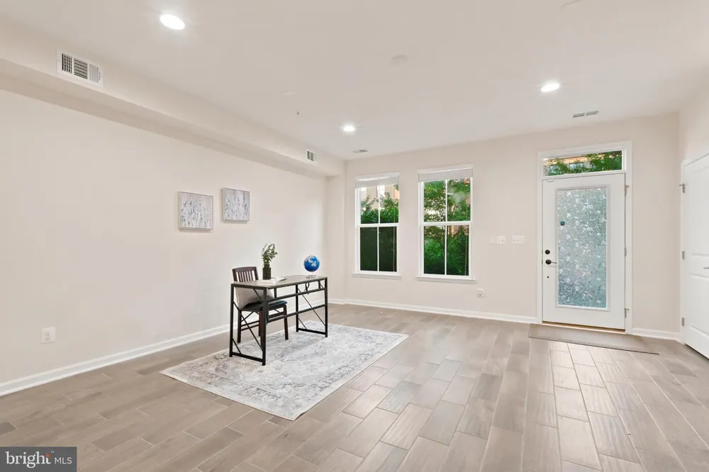 22311 TEES TERRACE Ashburn, VA 20148