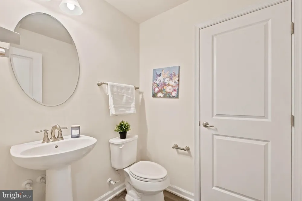 22311 TEES TERRACE Ashburn, VA 20148
