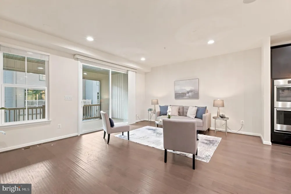 22311 TEES TERRACE Ashburn, VA 20148
