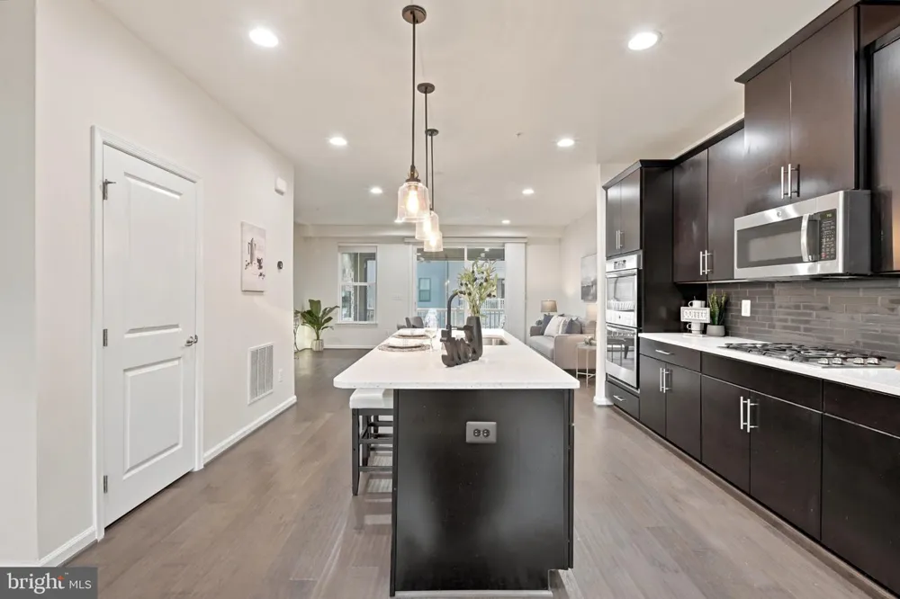 22311 TEES TERRACE Ashburn, VA 20148