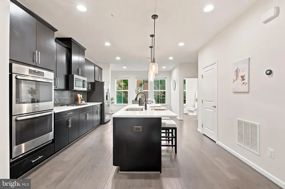 22311 TEES TERRACE Ashburn, VA 20148